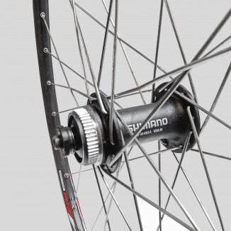 Rueda 29" Armaduria Belda / Delantera/  Shimano 495 / Center Look