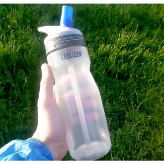 Botella de agua Camelbak PERFORMANCE 650ml / 22 oz
