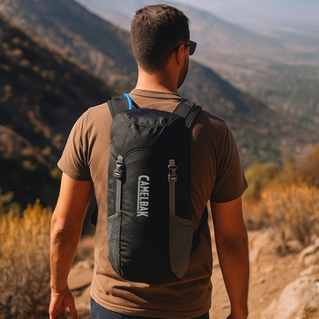 Camelbak Arete 18 70oz (2Lts.) / Mochila Hidratación