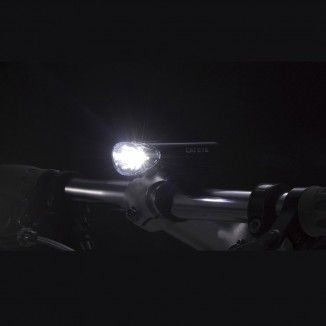 Luz Delantera Cateye HL-EL135 Negra